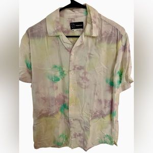 Men's Tie-Dye Regular Fit Short Sleeve Button-Down Shirt - Original Use- Size M